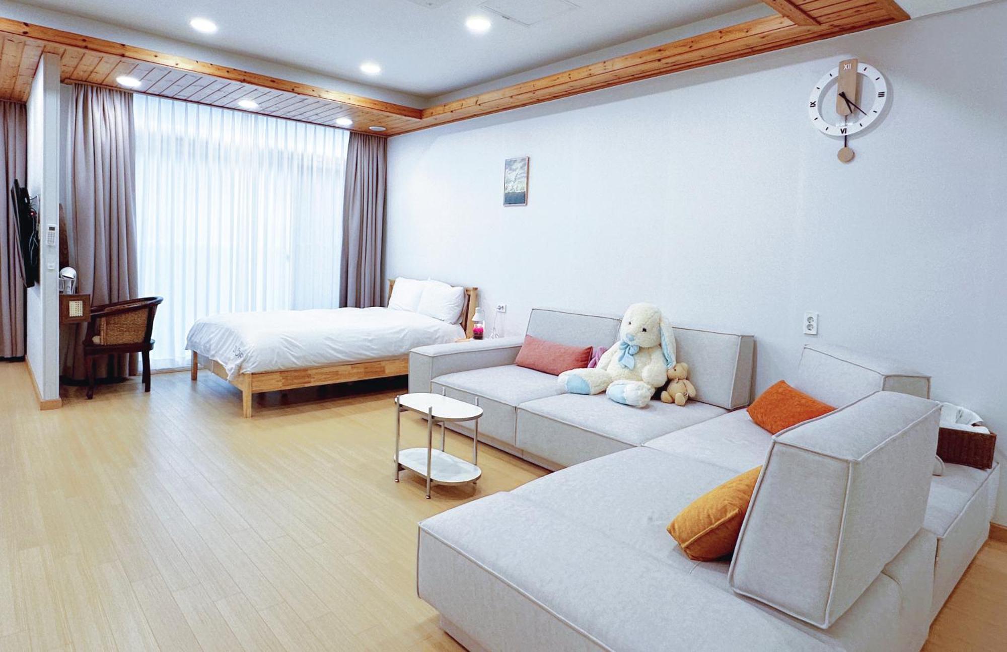 Hotel Zio Pinetree à Yangyang Extérieur photo